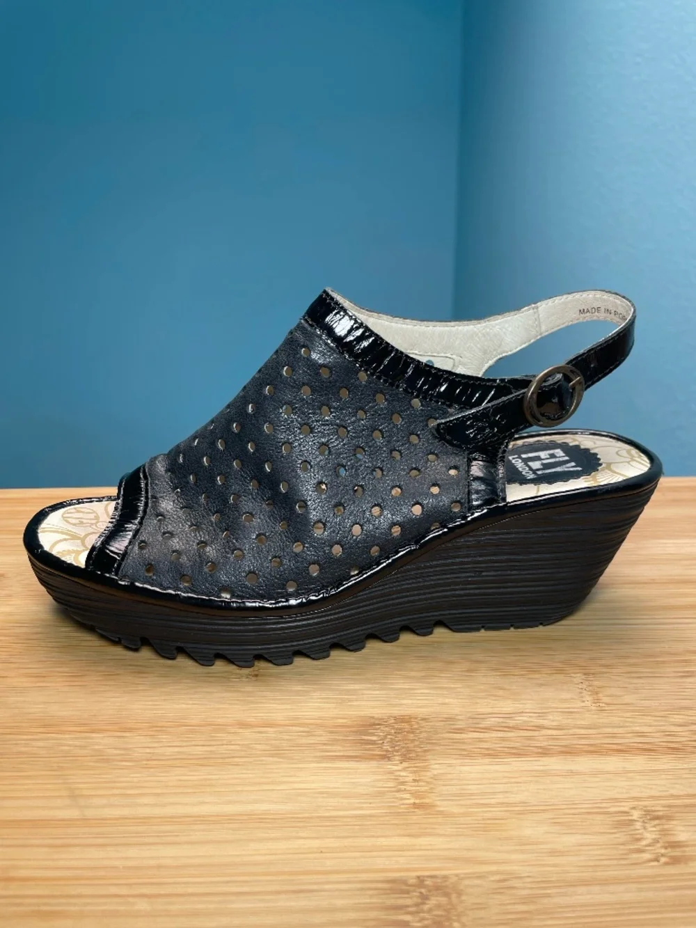 Fly London Yile Perforated Wedge Peep Toe Heels Sandals Shoes Sz 38 7 7.5 Nice!